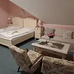 Kamenny Vrch Hotel *